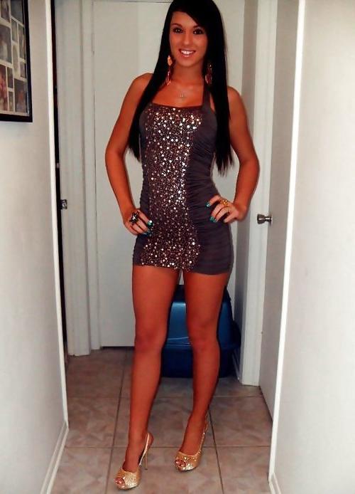 25P Girls on tight dress