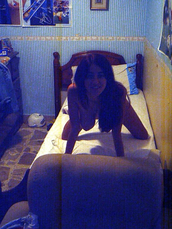 25P Monia busty hairy pussy Italian brunette 