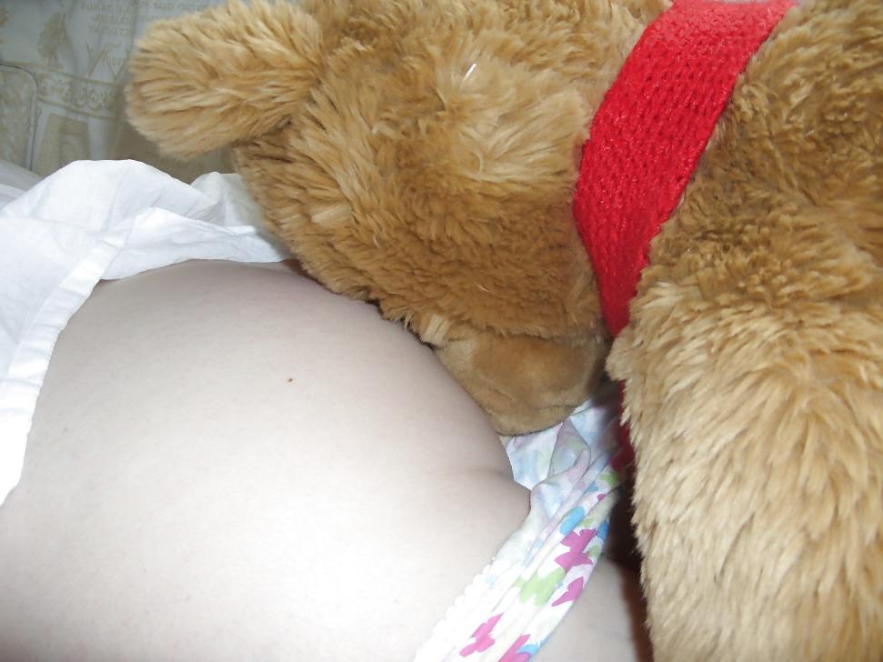 25P Teddy enjoy's sniffing my dirty slut wife