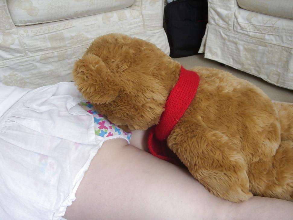 25P Teddy enjoy's sniffing my dirty slut wife