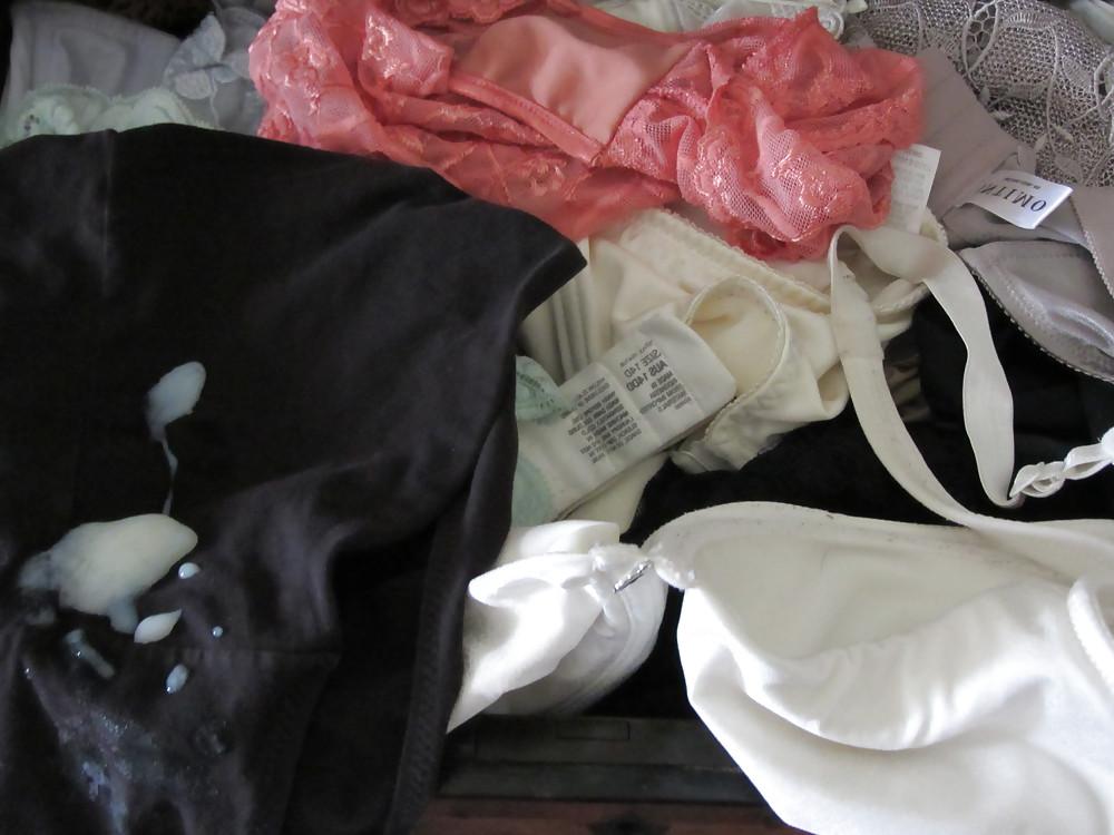 25P Michelle,tits, pussy, body, my cock, voyeur shots... ......