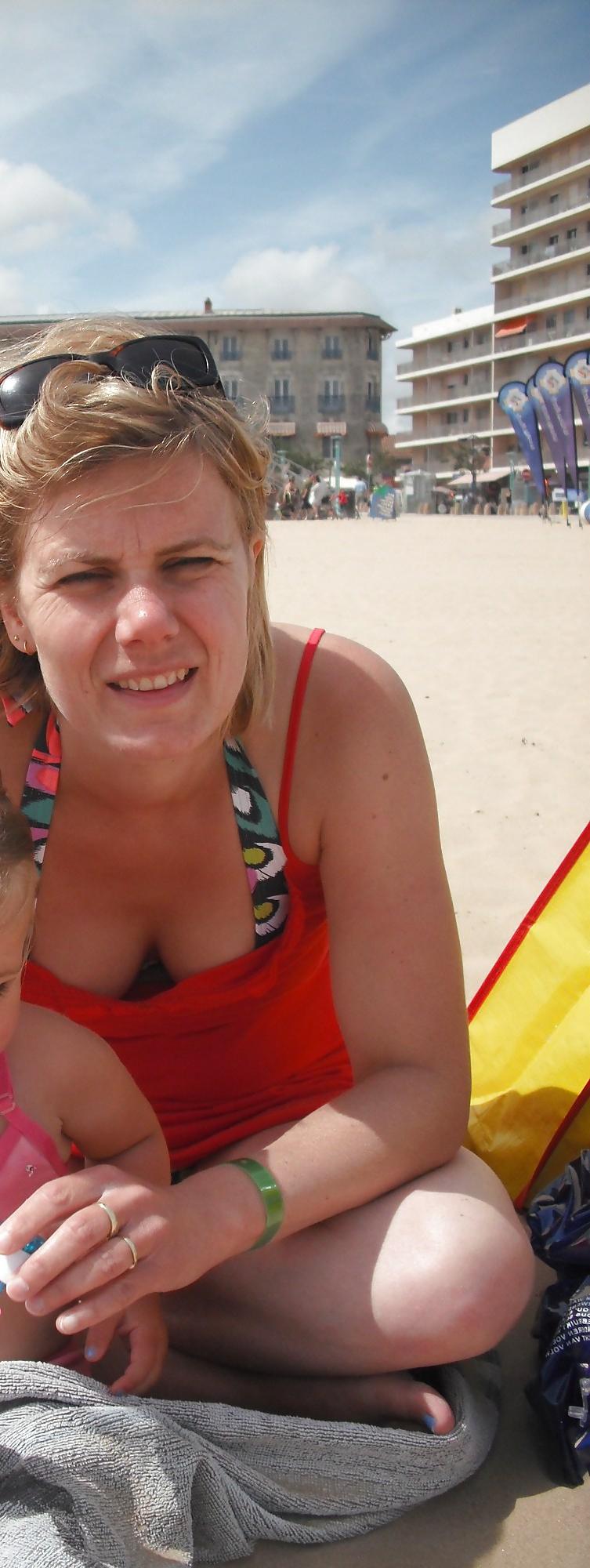 13P Fuck this mature mom. Dirty comments please