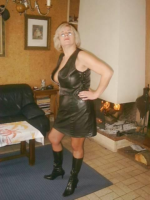 25P Mature Beauty - Annick 53