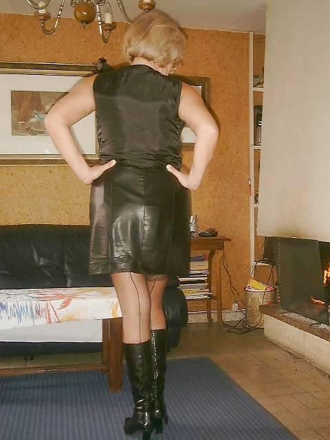 25P Mature Beauty - Annick 53