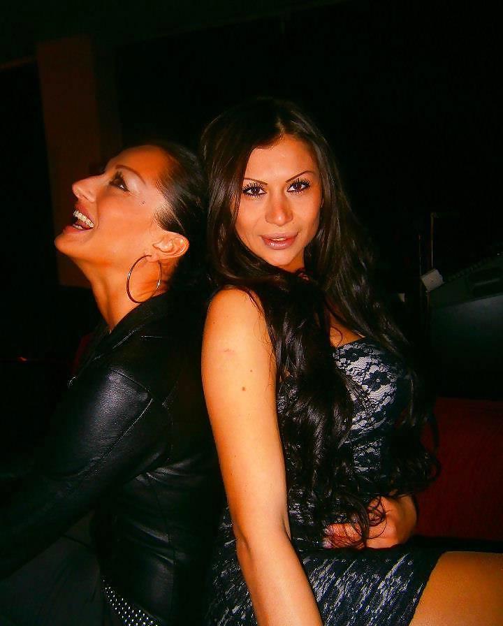 25P Sexy Serbian Milf