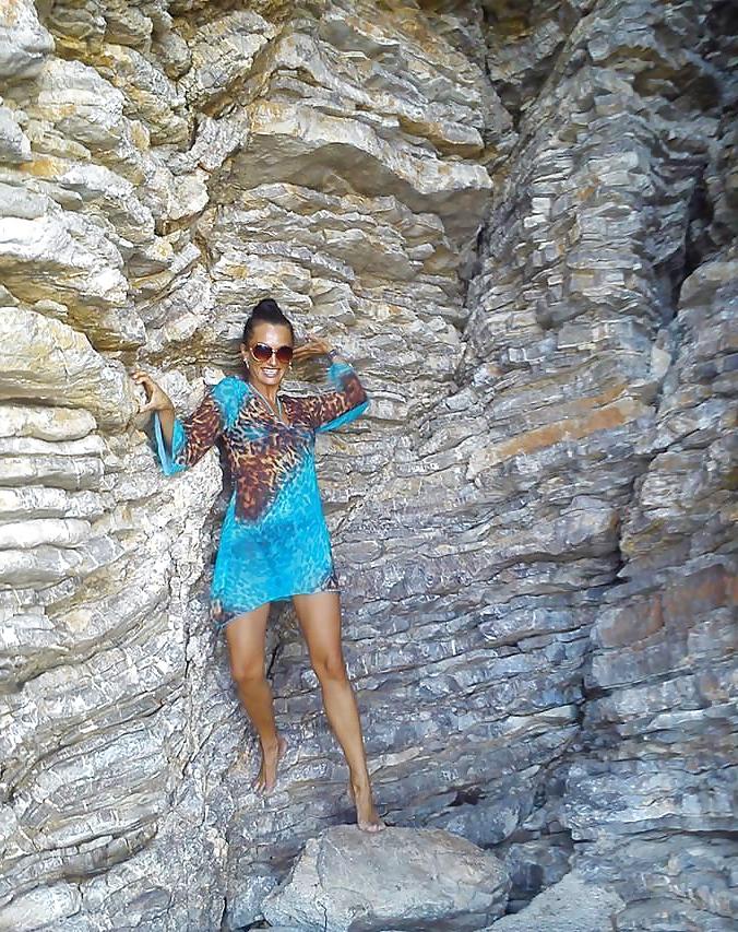 25P Sexy Serbian Milf