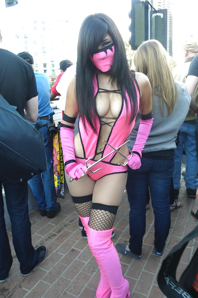 25P Costume VI