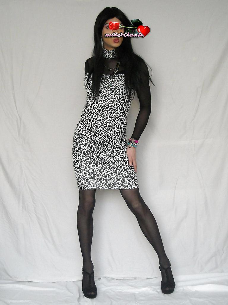 25P AnaKristina - Honey, there is something under my dress