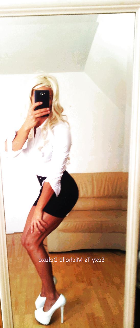13P Hot blonde michelle deluxe in mega sexy dress