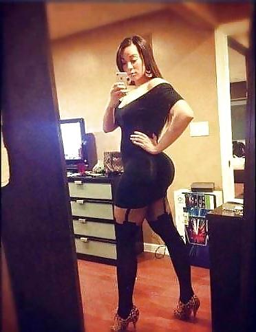 25P THE ALWAYS SEXY...LIL BLACK DRESS- I I I