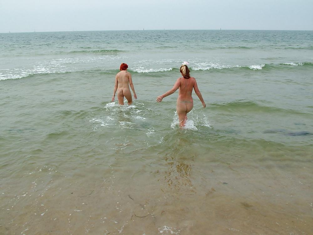 15P Dirty slag wife and her girlfriends