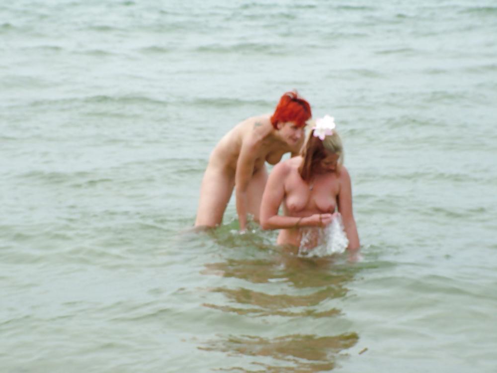 15P Dirty slag wife and her girlfriends
