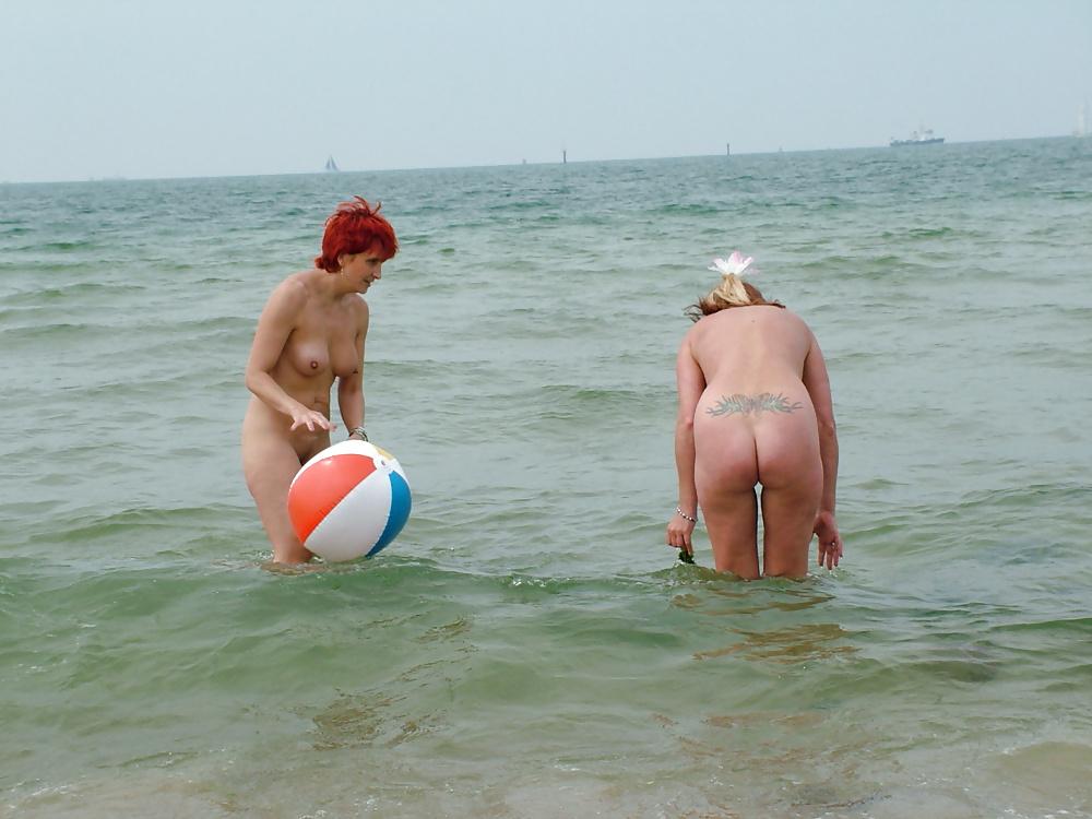 15P Dirty slag wife and her girlfriends