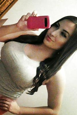17P Busty Amatuer 30