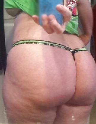 25P Dirty texts the wife has sent me