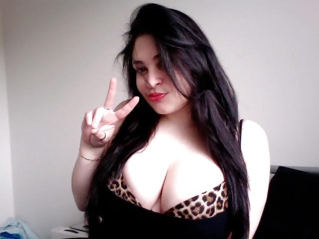 12P Amateur Pakistani Hijabi 