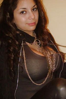 16P Busty Amatuer 33