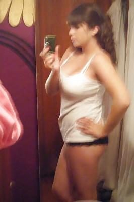 16P Busty Amatuer 33