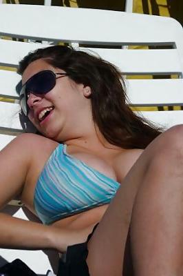 16P Busty Amatuer 33