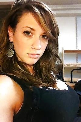 25P Busty Amatuer 19