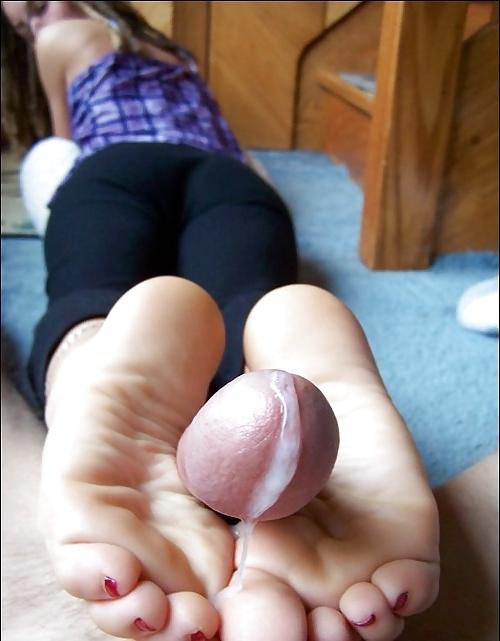 13P Foot job pictures