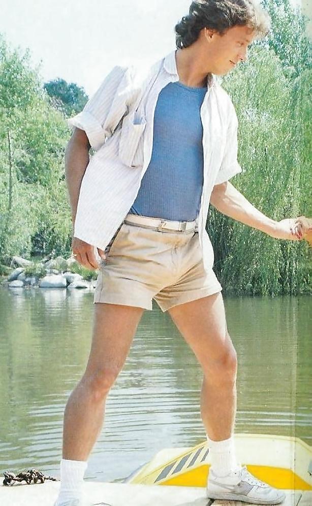 21P Classic magazine #28 - boat ride with tanned girl