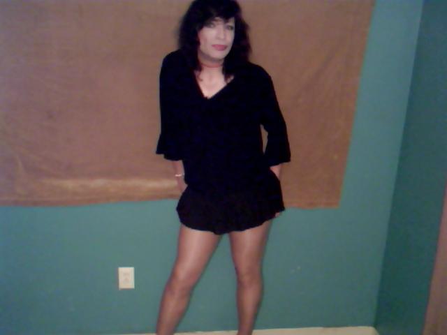 25P Sexy mini dress and skirt pics