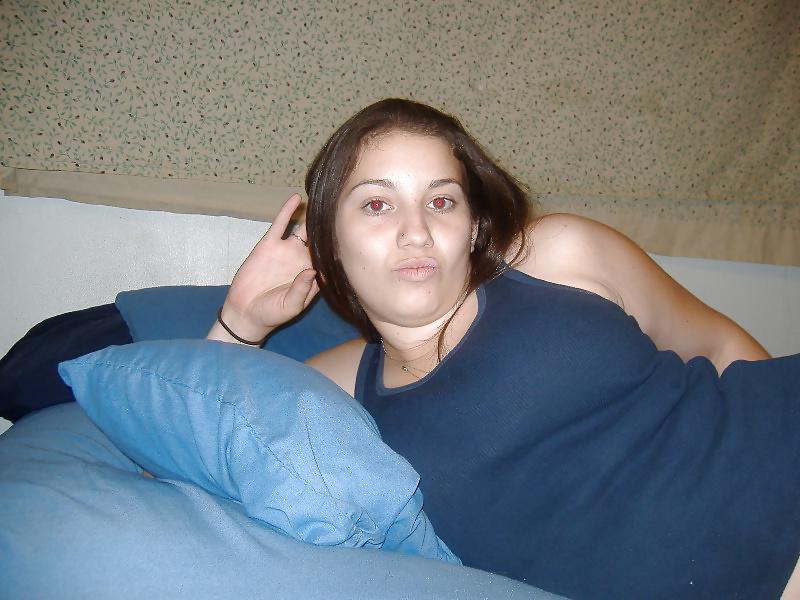 11P Sexy girlfriend shows her naked body