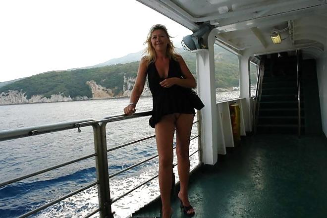 25P Wind blowing up dress