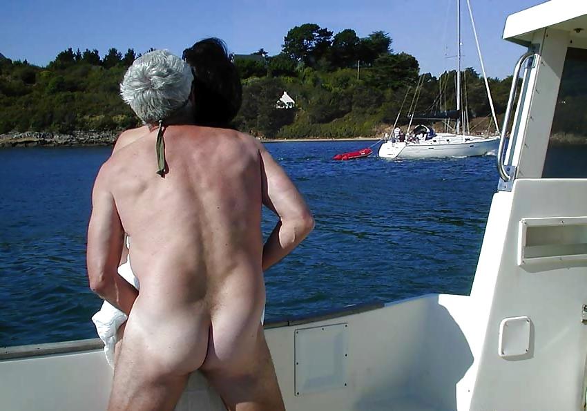 14P FRENCH NADINE gangbanged on a boat 2002