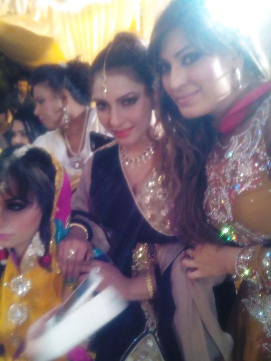 15P Pakistani ACtress for ur cum