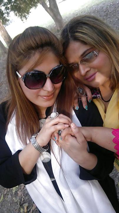 15P Pakistani ACtress for ur cum