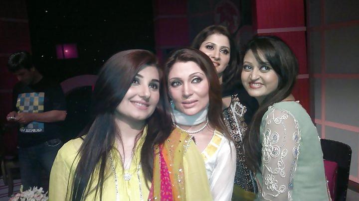 15P Pakistani ACtress for ur cum