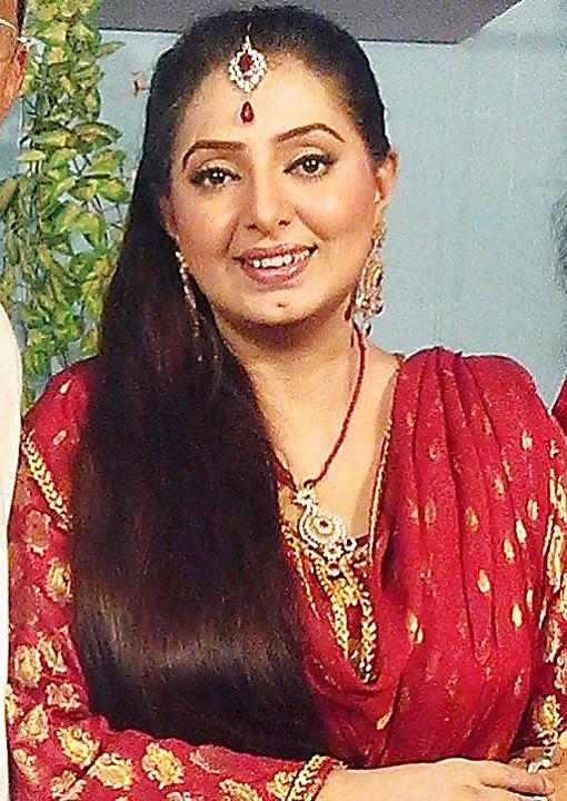 15P Pakistani stage milf rubi