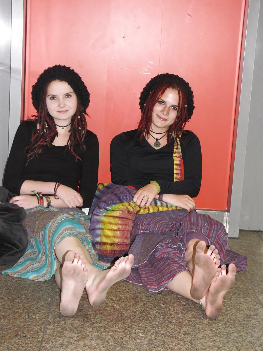 25P Dirty Feet & Stinky Socks
