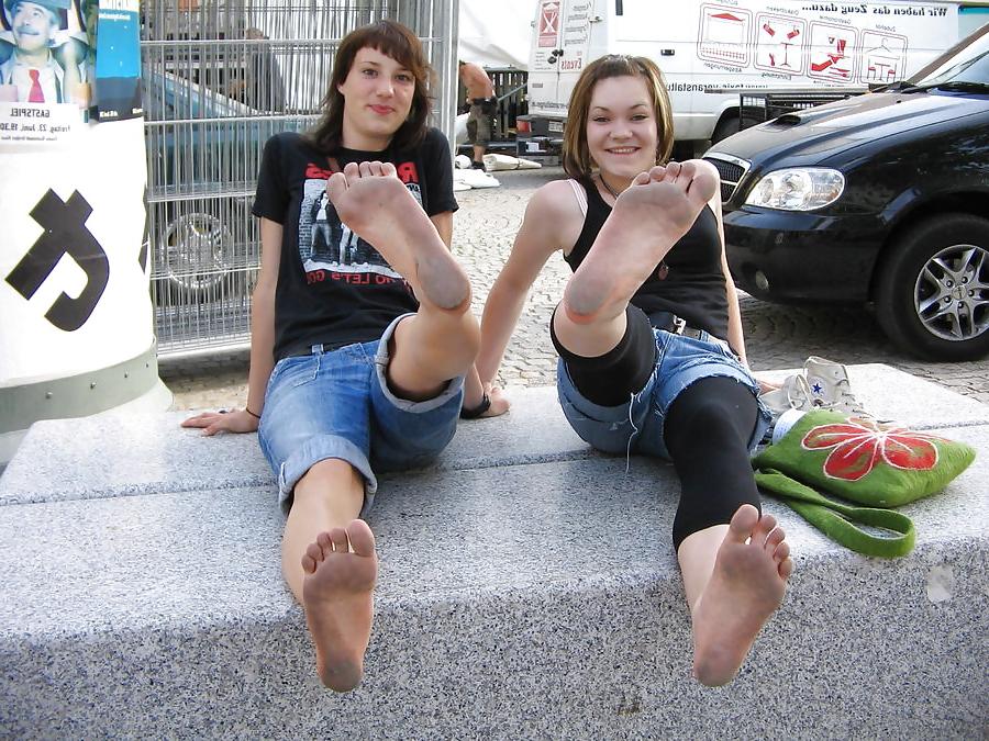 25P Dirty Feet & Stinky Socks