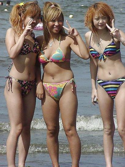 20P Japanese Girl Swimwear 01