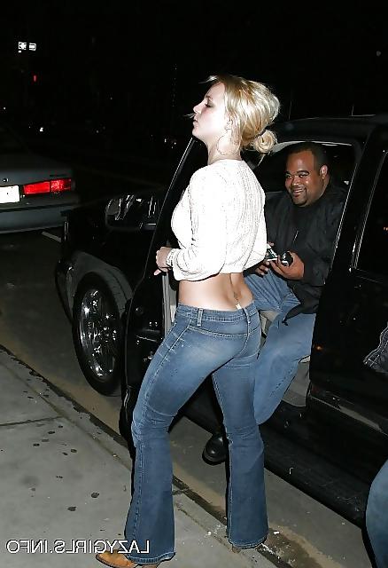 25P Britney has the perfect figure for low-ride tight jeans.