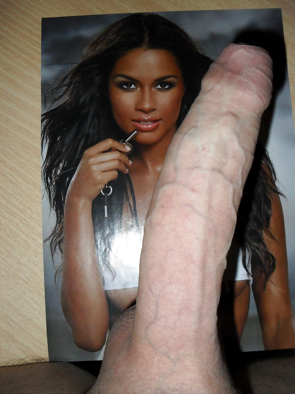 11P FHM Soccer Girl