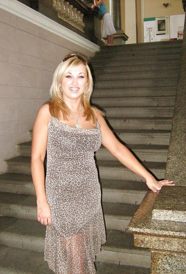 25P New Serbian Milf