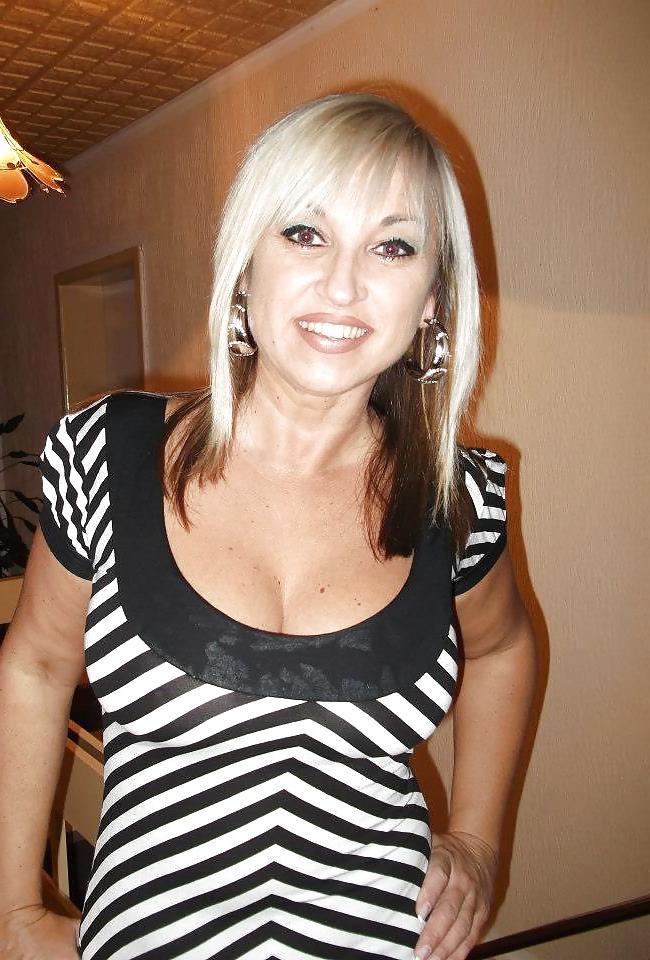 25P New Serbian Milf