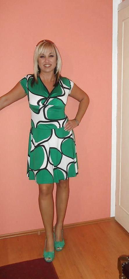 25P New Serbian Milf