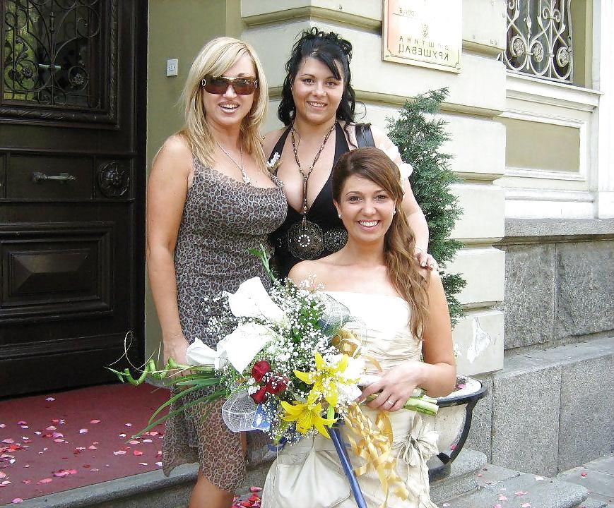 25P New Serbian Milf