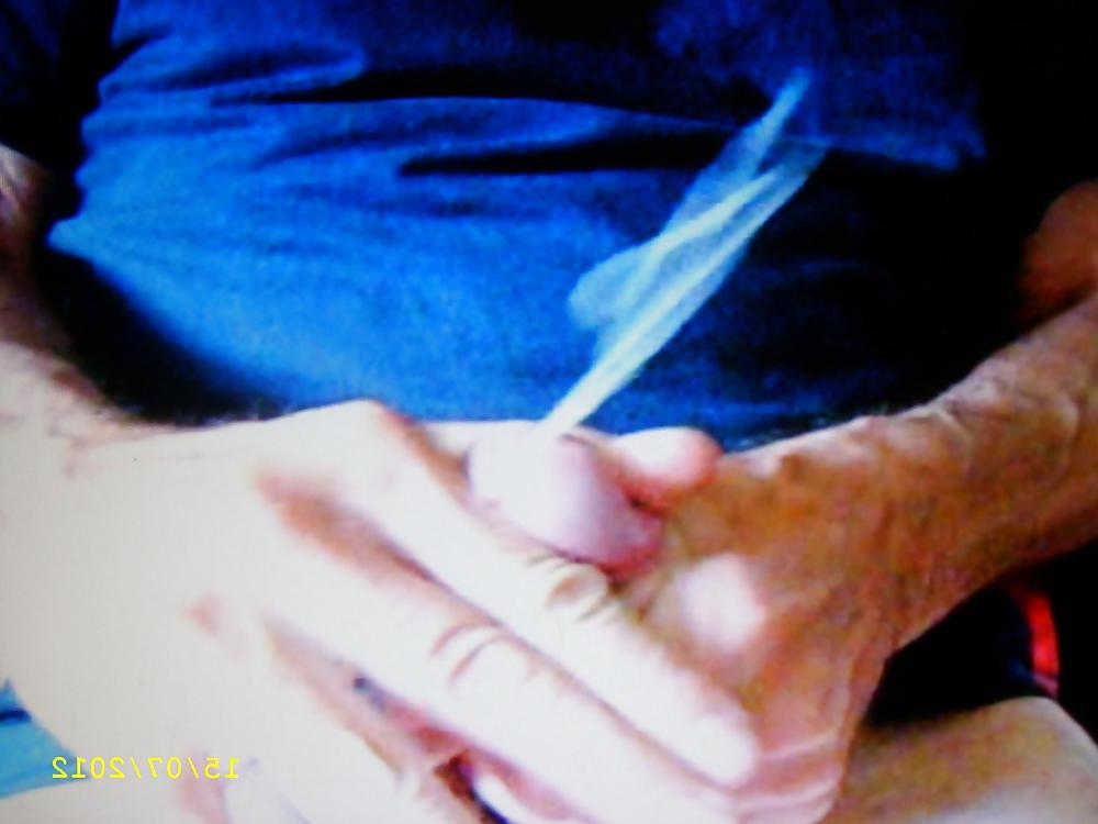 8P Still photos of my cum shots