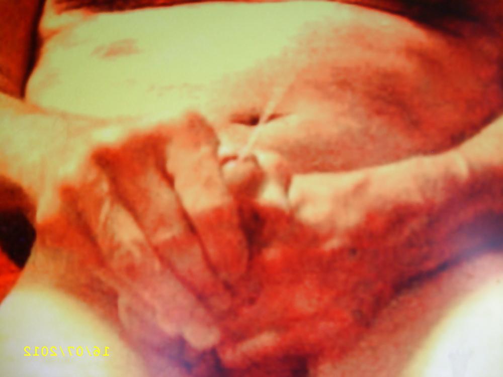 8P Still photos of my cum shots