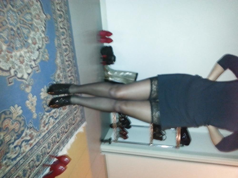 6P Mature stockings footjob