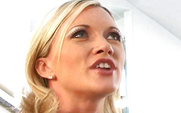 25P Two blondes sharing a big dick