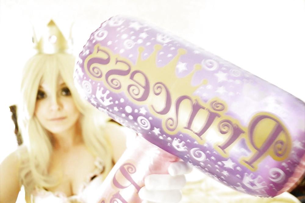 25P Princess Peach - Cosplay