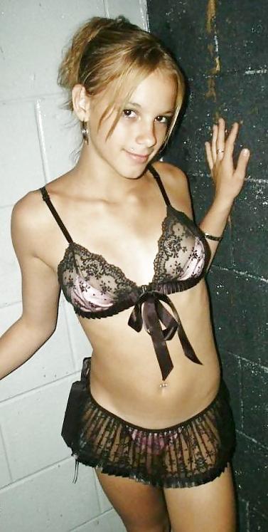 20P AMATEURS DRESS FOR SEX - 15