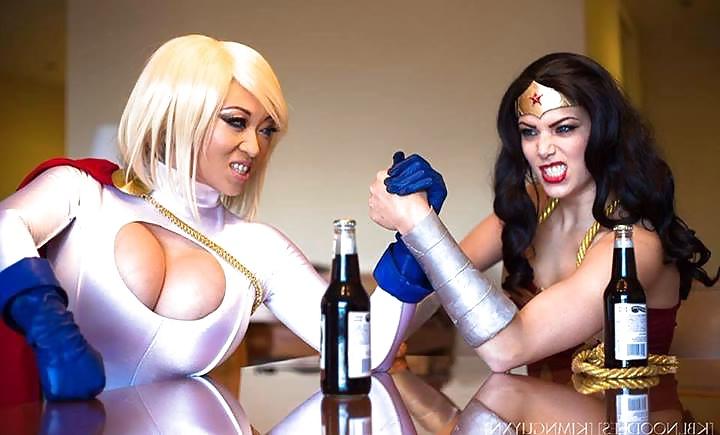 25P Cosplay #2: Yaya as Power Girl from DC Comics
